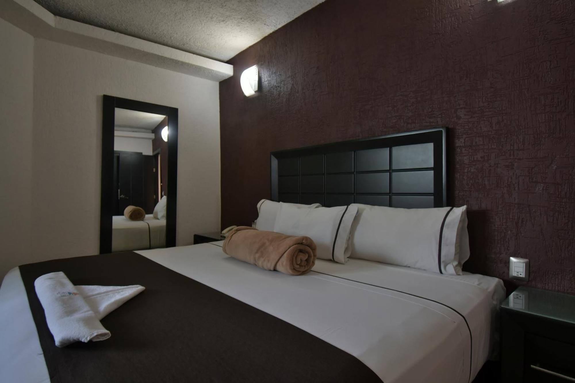 Hotel Portonovo Plaza Centro Guadalajara Zewnętrze zdjęcie
